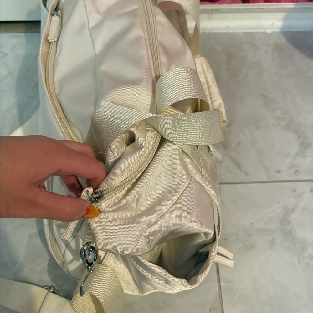 Women's Cream Travel/carryon bag; used once - Picture 6 of 9